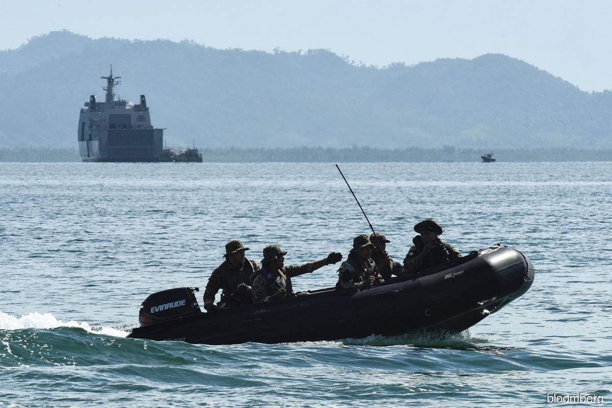 Philippines boosts patrols to counter China in contested sea